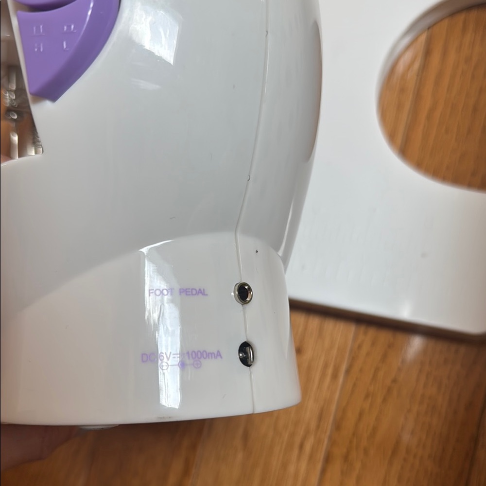 Beginner Mini Sewing Machine - Picture 2 of 5